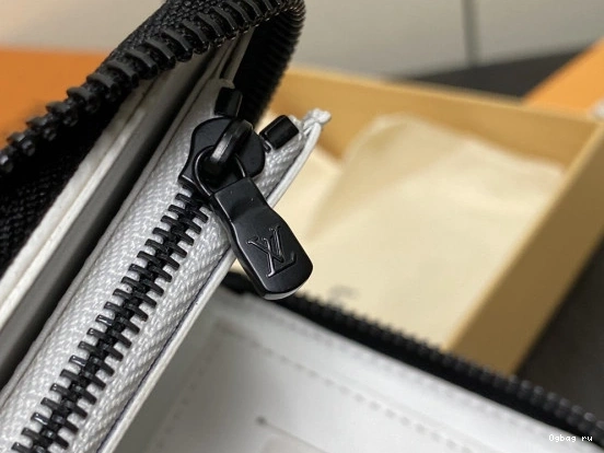 cm VUITTON WALLET-10*20*2 LOUIS ZIPPY 0818